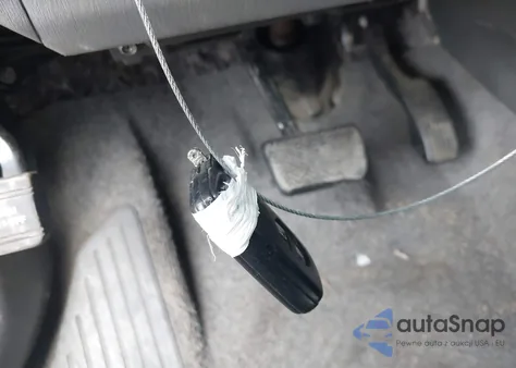 2011 Toyota Prius Two z USA, uszkodzony, nr VIN JTDKN3DU3B1381641